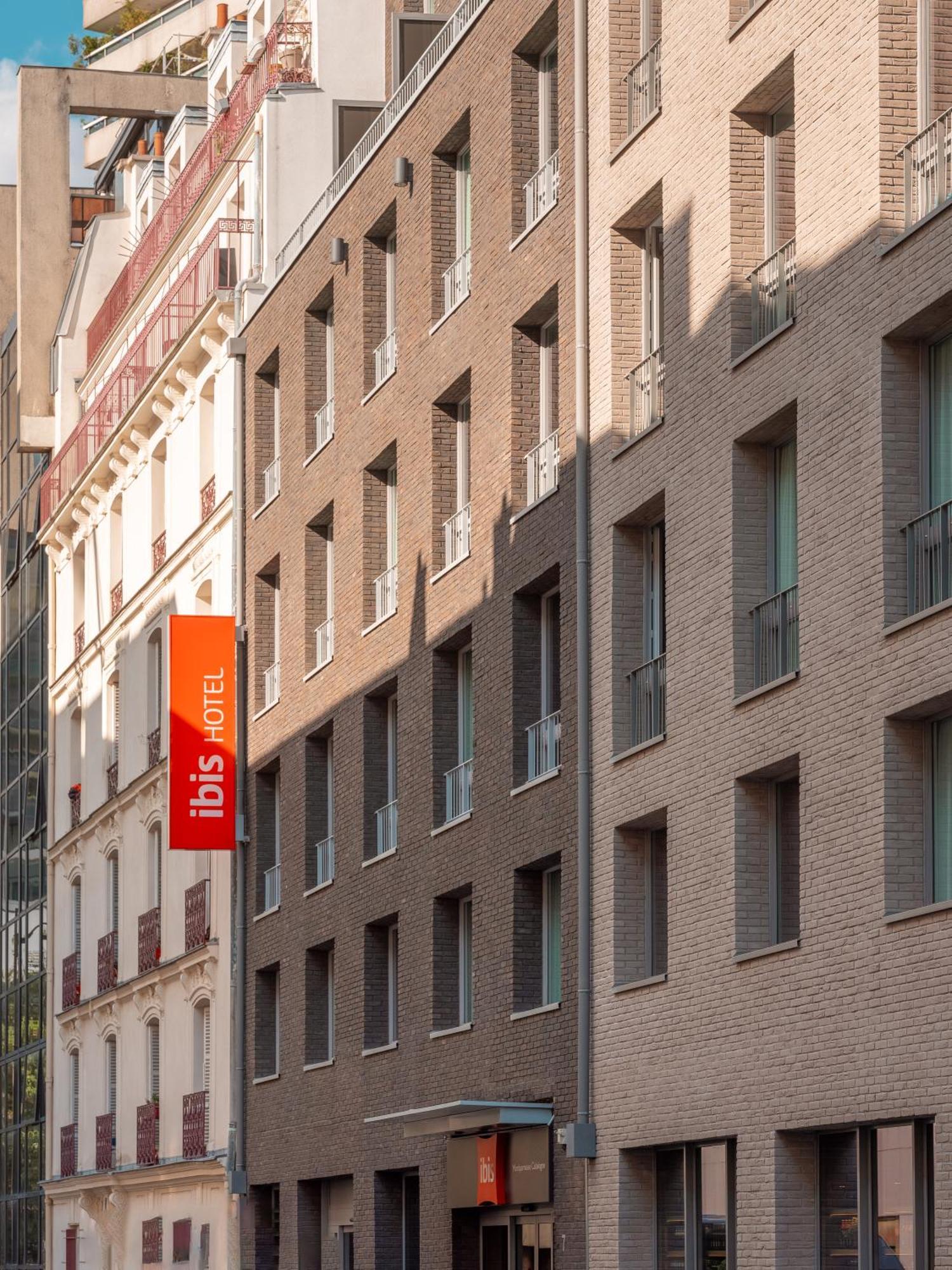 Ibis Paris Gare Montparnasse Catalogne Hotel Exterior photo